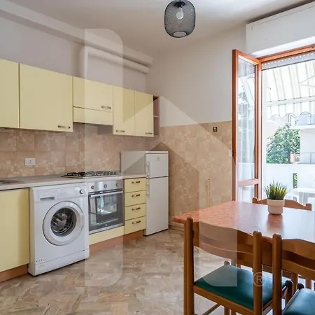 Homiday - Via Michetti Apartment Pineto